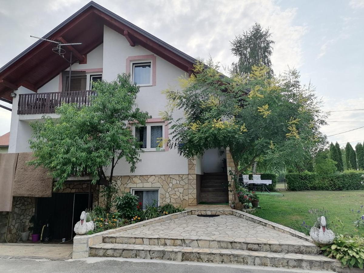 Апартаменты Apartman Jasmin Catrnja Экстерьер фото
