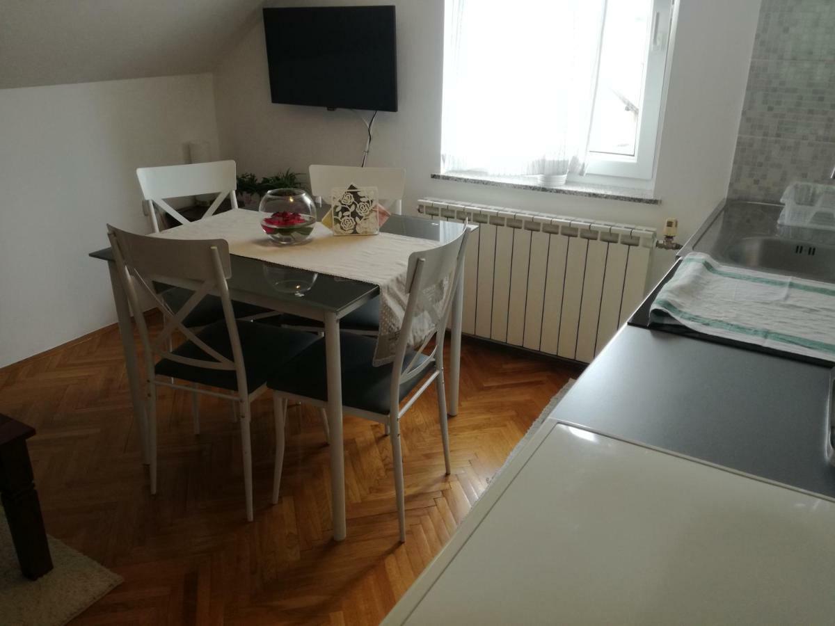 Апартаменты Apartman Jasmin Catrnja Экстерьер фото