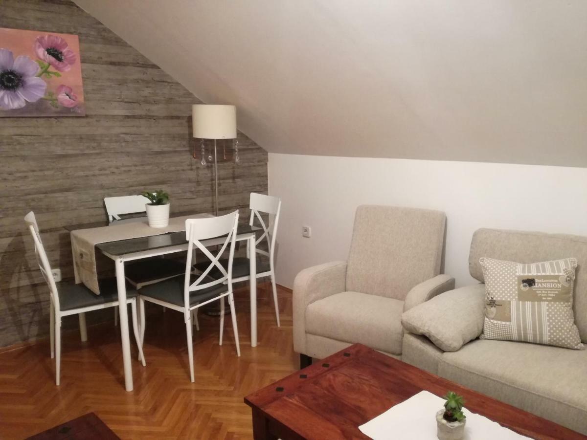 Апартаменты Apartman Jasmin Catrnja Экстерьер фото