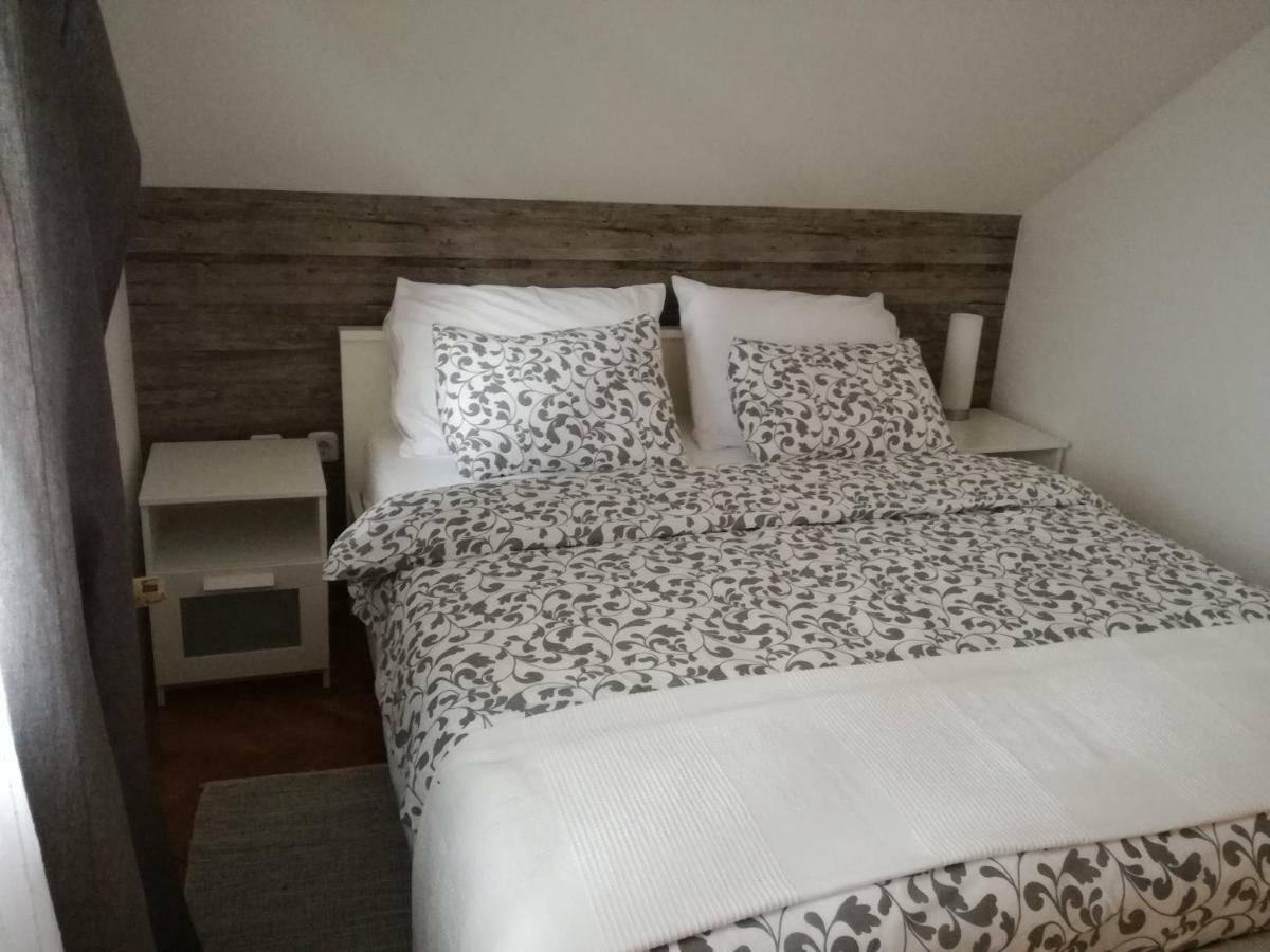 Апартаменты Apartman Jasmin Catrnja Экстерьер фото